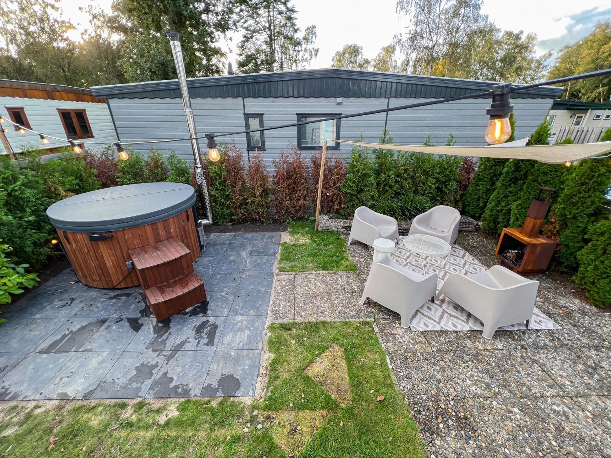 Bosrijk Chalet - Hottub - Veluwe Putten Eksteriør bilde